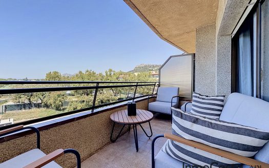 Apartament amb llicència turística i vistes