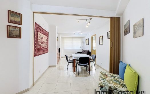 Apartament al centre del poble, a pocs minuts del port i de la platja