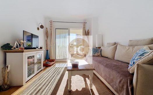 Preciós Apartament a Passos del Mar amb Terrassa a Dos Nivells